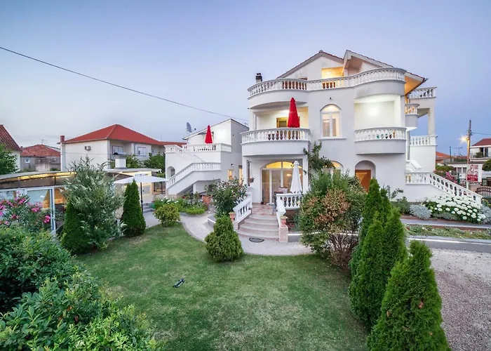Apartments Lipic