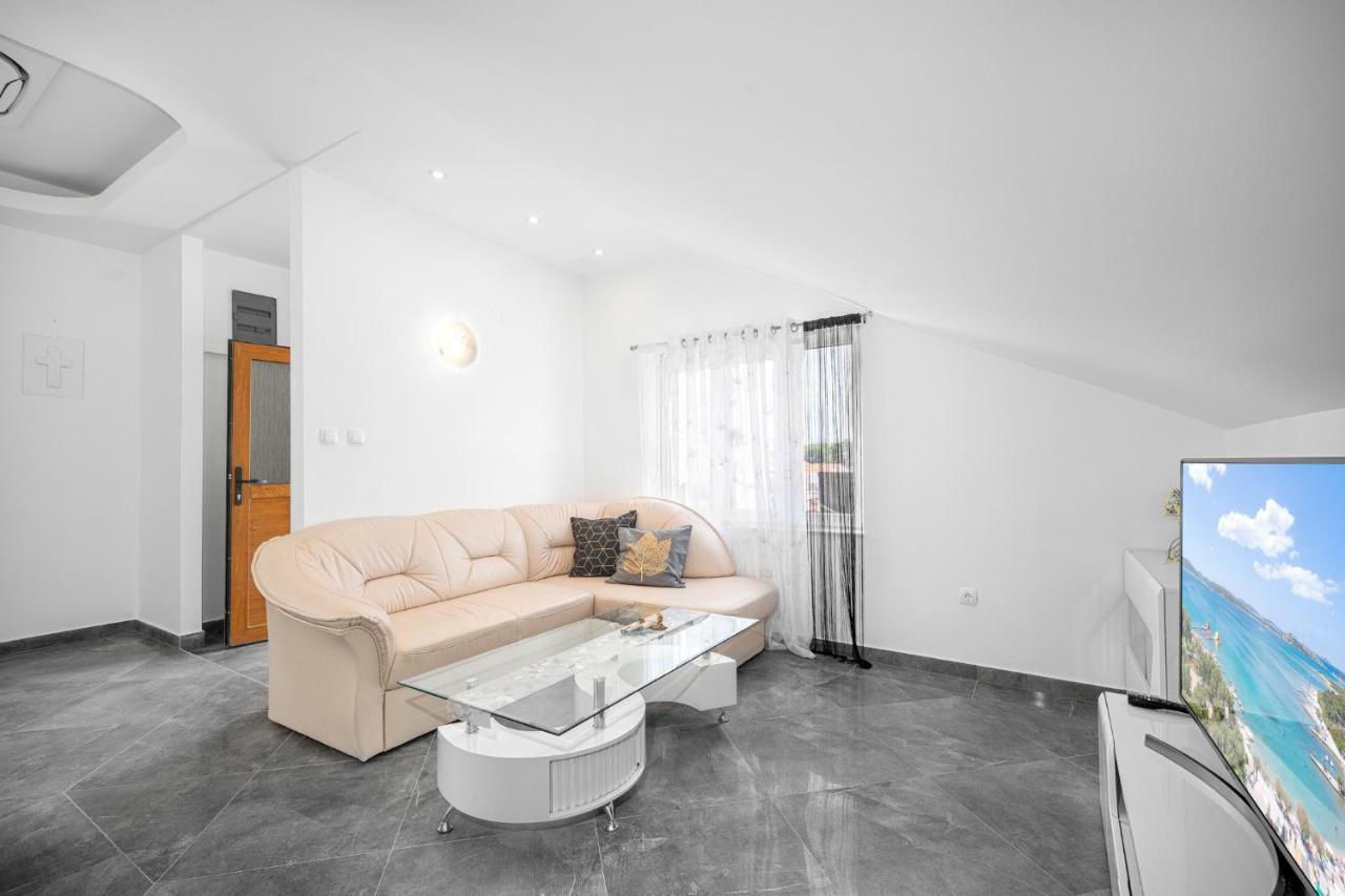 Lipic Apartment